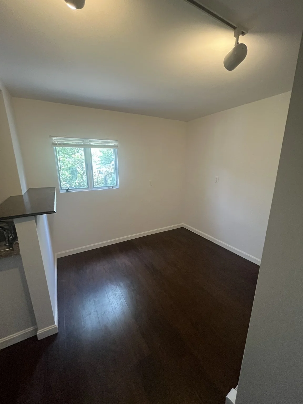 1 bed, 1 bath apartment for rent at 381 Reservoir St Unit 1, Revere — photo 6 of 7