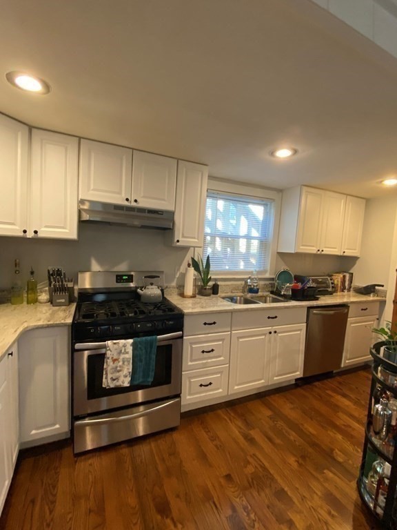 2 bed, 1 bath apartment for rent at 381 Sumner Unit 1, East Boston — photo 3 of 7