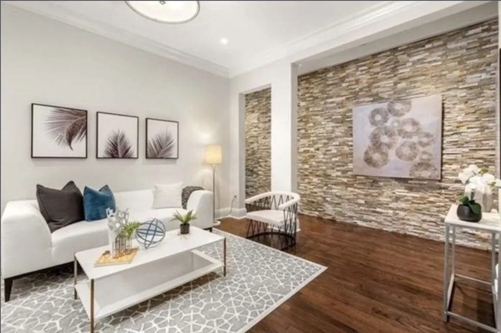 2 bed, 1 bath apartment for rent at 382 Commonwealth Ave Unit 13, Back Bay — photo 2 of 16