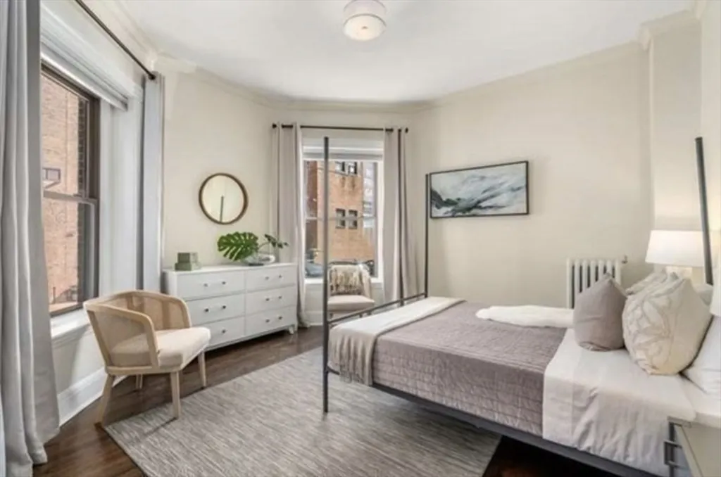 2 bed, 1 bath apartment for rent at 382 Commonwealth Ave Unit 13, Back Bay — photo 9 of 16
