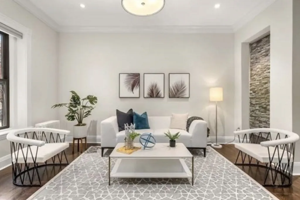 2 bed, 1 bath apartment for rent at 382 Commonwealth Ave Unit 13, Back Bay — photo 15 of 16
