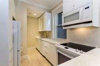 2 bed, 1 bath apartment for rent at 382 Commonwealth Ave Unit 23, Back Bay — photo 4 of 17