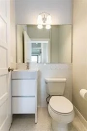 2 bed, 1 bath apartment for rent at 382 Commonwealth Ave Unit 23, Back Bay — photo 13 of 17