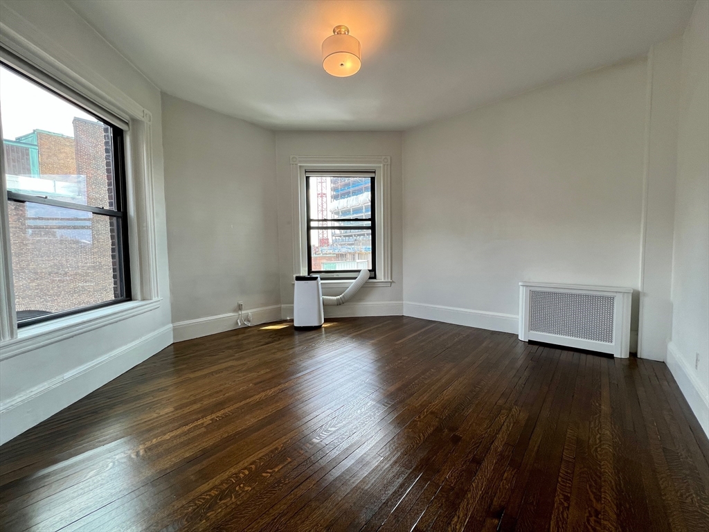 2 bed, 1 bath apartment for rent at 382 Commonwealth Ave Unit 53, Back Bay — photo 8 of 13