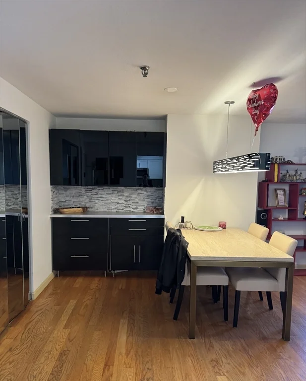 2 bed, 2 bath apartment for rent at 382 Ocean Ave Unit 1702, Revere — photo 5 of 10