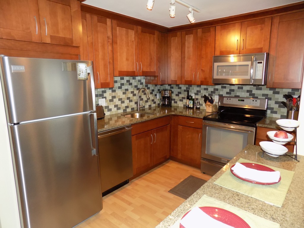 1 bed, 1 bath apartment for rent at 382 Ocean Ave Unit 606, Revere Beach — photo 3 of 40