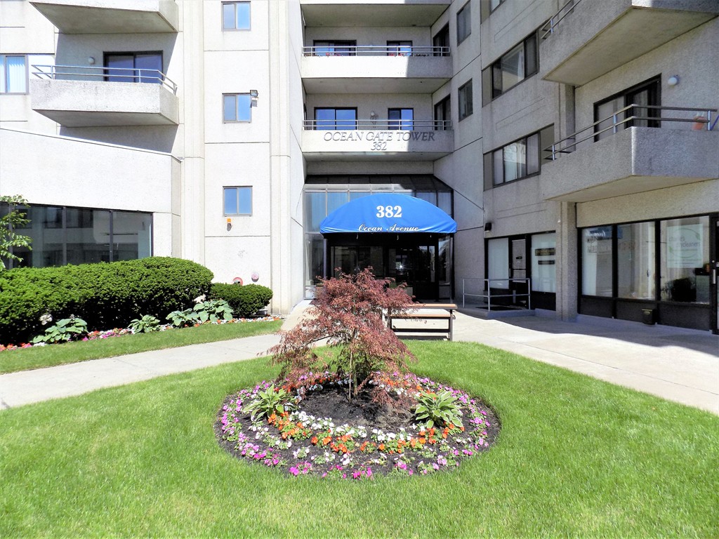 1 bed, 1 bath apartment for rent at 382 Ocean Ave Unit 606, Revere Beach — photo 2 of 40