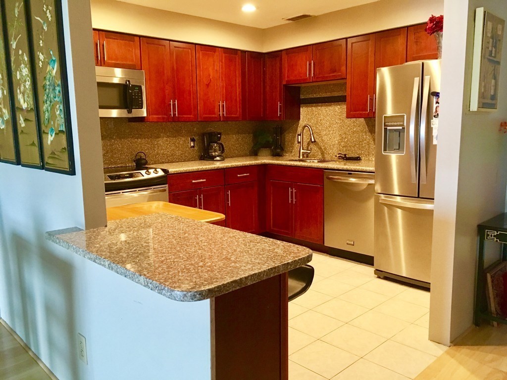 2 bed, 2 bath apartment for rent at 382 Ocean Ave Unit 709, Revere — photo 5 of 33