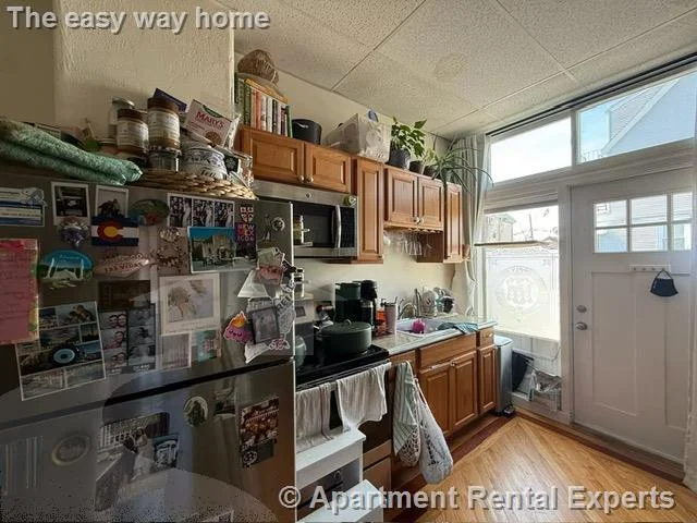 Studio bed, 1 bath apartment for rent at 382 Somerville Ave Unit Rear, Union Square — photo 3 of 9