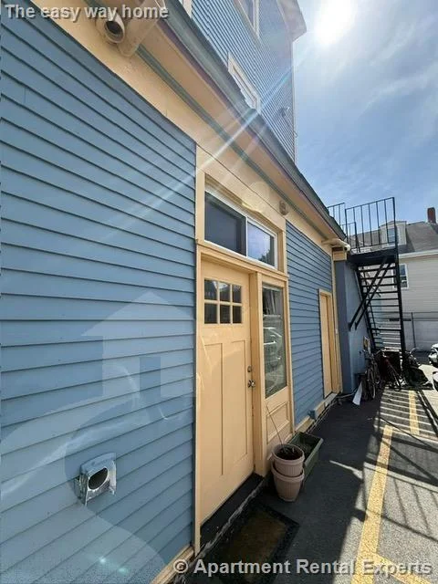 Studio bed, 1 bath apartment for rent at 382 Somerville Ave Unit Rear, Union Square — photo 9 of 9