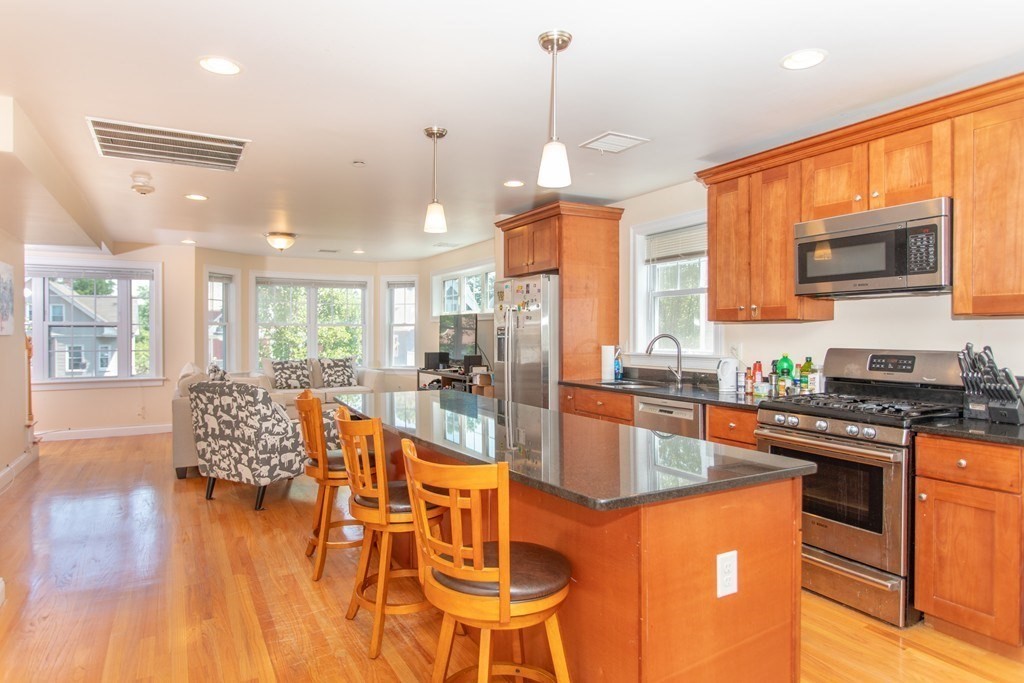 3 bed, 2 bath apartment for rent at 383 Hyde Park Ave Unit 2, Jamaica Plain — photo 1 of 15