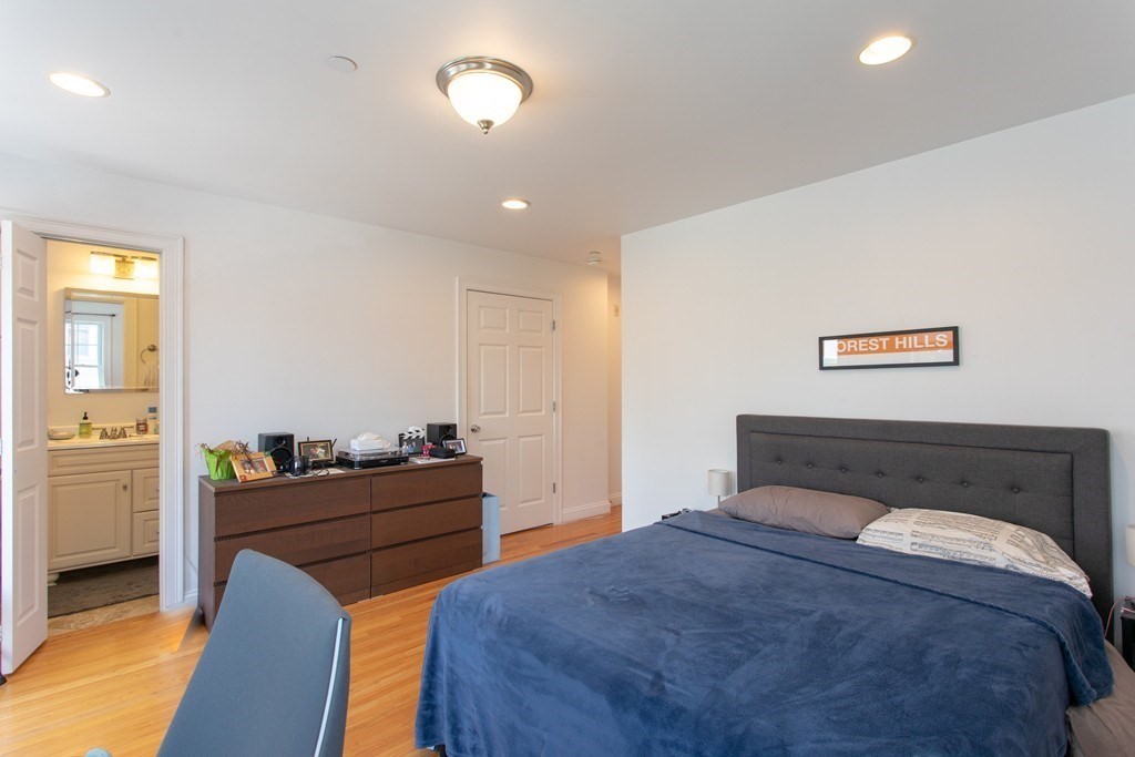 3 bed, 2 bath apartment for rent at 383 Hyde Park Ave Unit 2, Jamaica Plain — photo 9 of 15