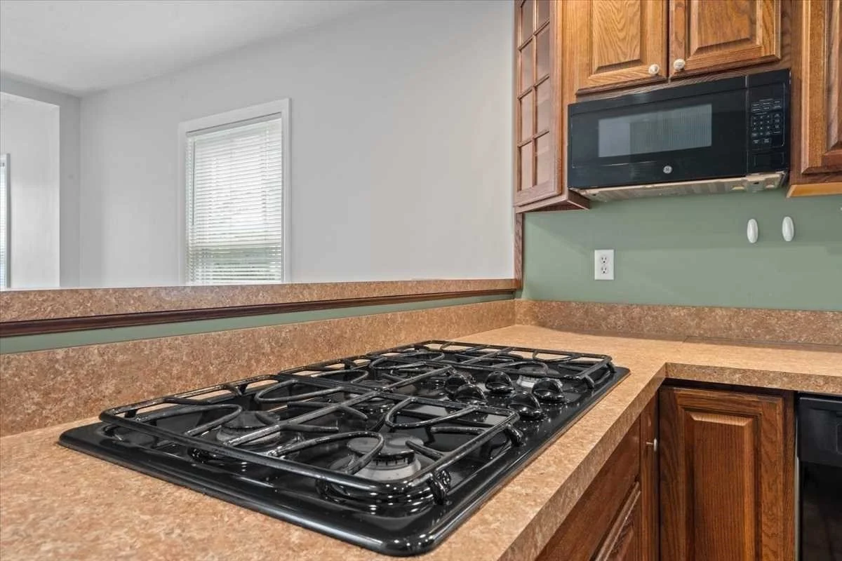 2 bed, 1 bath apartment for rent at 384 Bridle Path, Worcester — photo 15 of 36