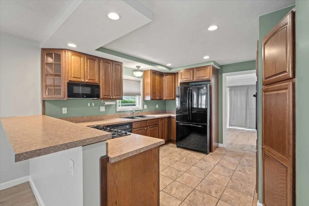 2 bed, 1 bath apartment for rent at 384 Bridle Path, Worcester — photo 13 of 36