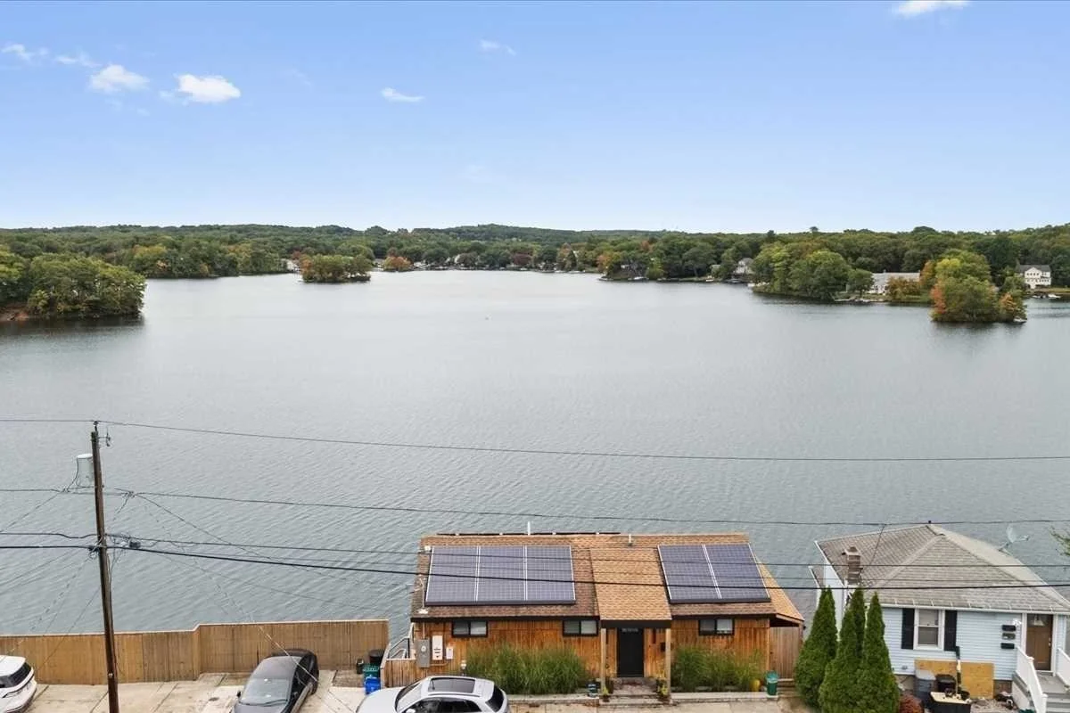 2 bed, 1 bath apartment for rent at 384 Bridle Path, Worcester — photo 33 of 36