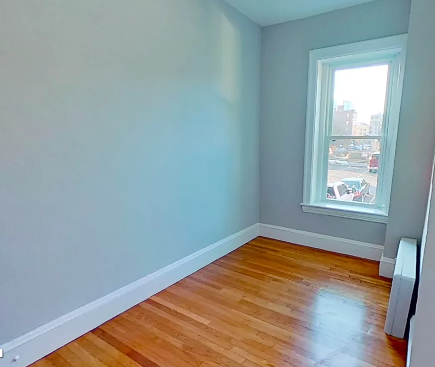 3 bed, 1 bath apartment for rent at 384 Commonwealth Ave Unit 13, Back Bay — photo 3 of 11