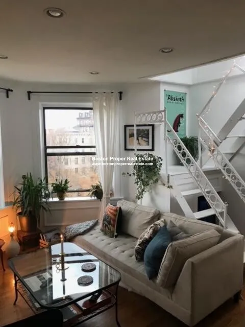 1 bed, 1 bath apartment for rent at 384 Commonwealth Ave Unit 61, Back Bay — photo 8 of 13