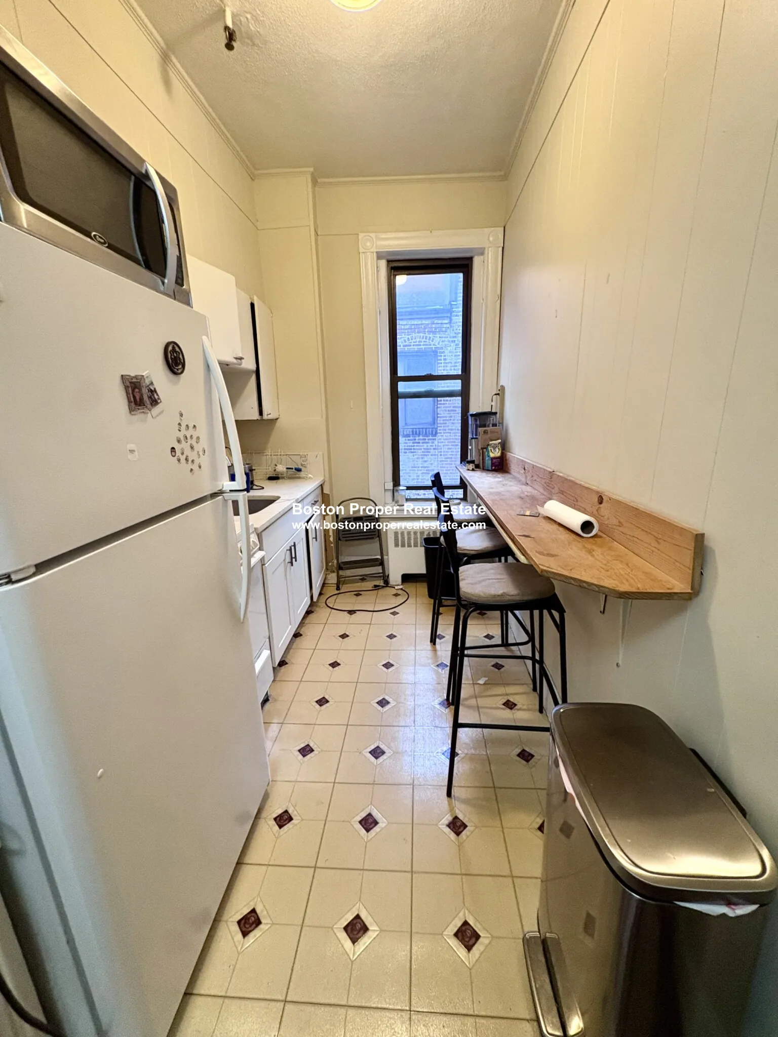 3 bed, 1 bath apartment for rent at 384 Commonwealth Ave Unit 63, Back Bay — photo 7 of 12
