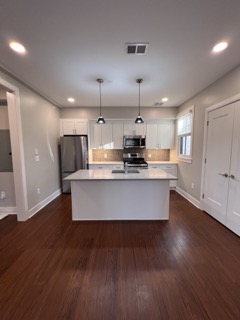 3 bed, 3.5 bath apartment for rent at 384 Harvard St Unit 1, Mid-Cambridge — photo 7 of 28