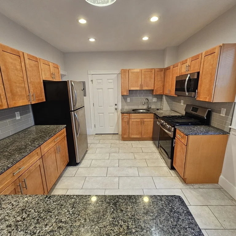 2 bed, 1 bath apartment for rent at 384 Washington St Unit 1, Central Square