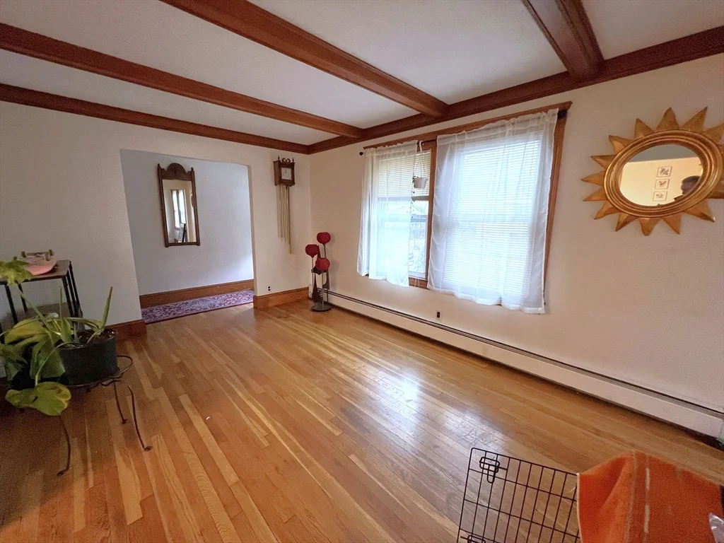 2 bed, 1 bath apartment for rent at 385 Arlington St Unit 1, Watertown — photo 3 of 16