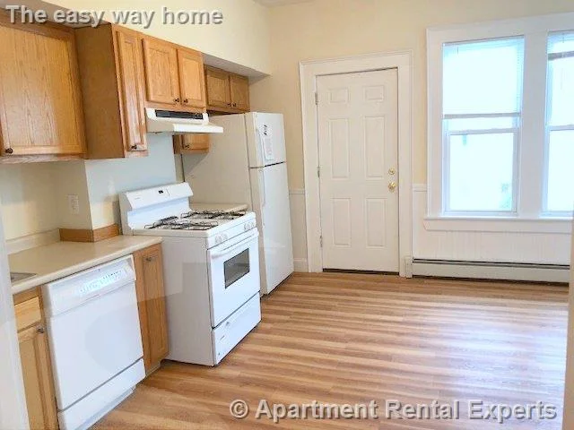 2 bed, 1 bath apartment for rent at 385 Columbia St Unit 3, Inman Square — photo 1 of 14