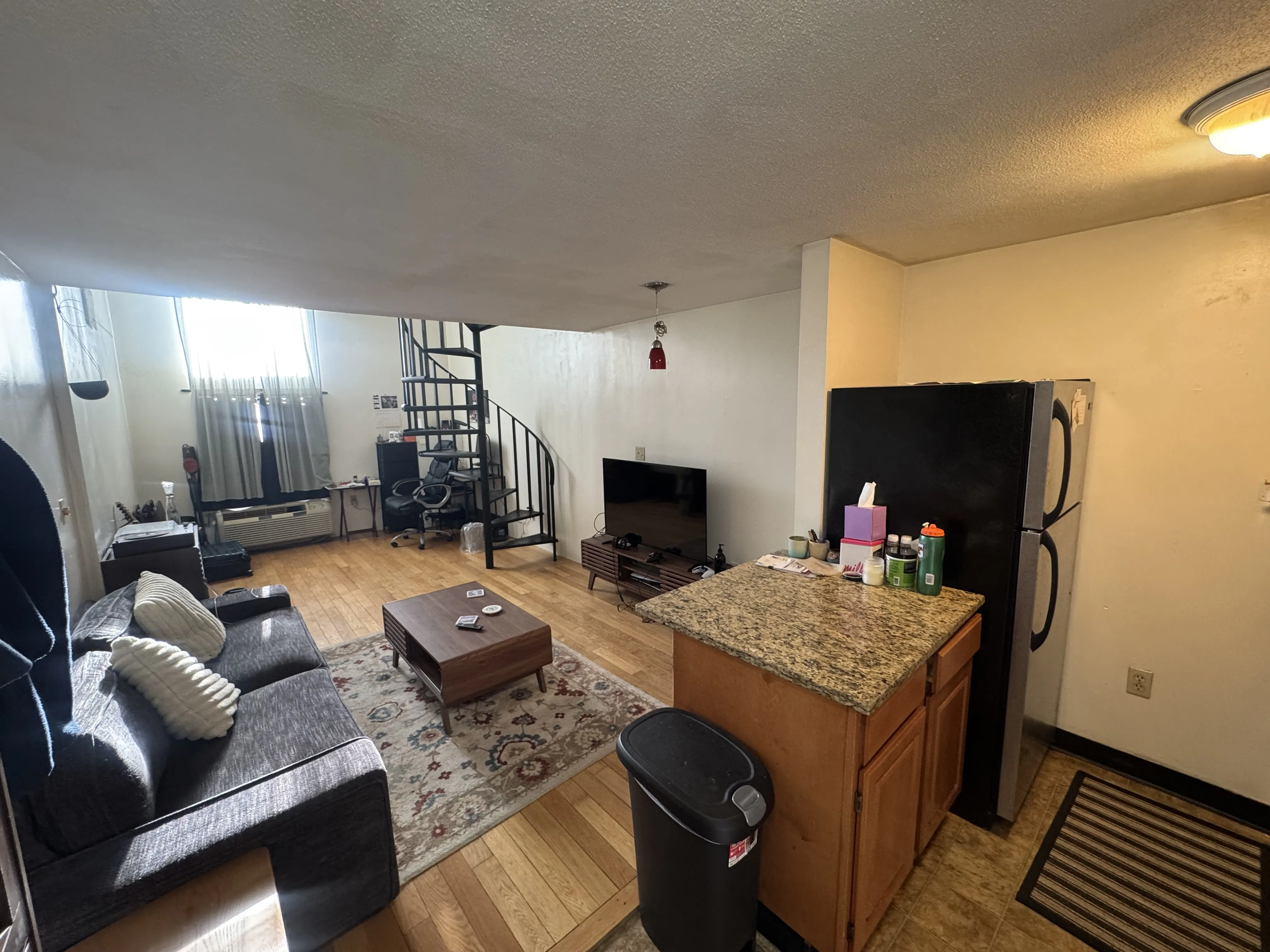 1 bed, 1 bath apartment for rent at 385 Dorchester St Unit a8, South Boston — photo 2 of 19