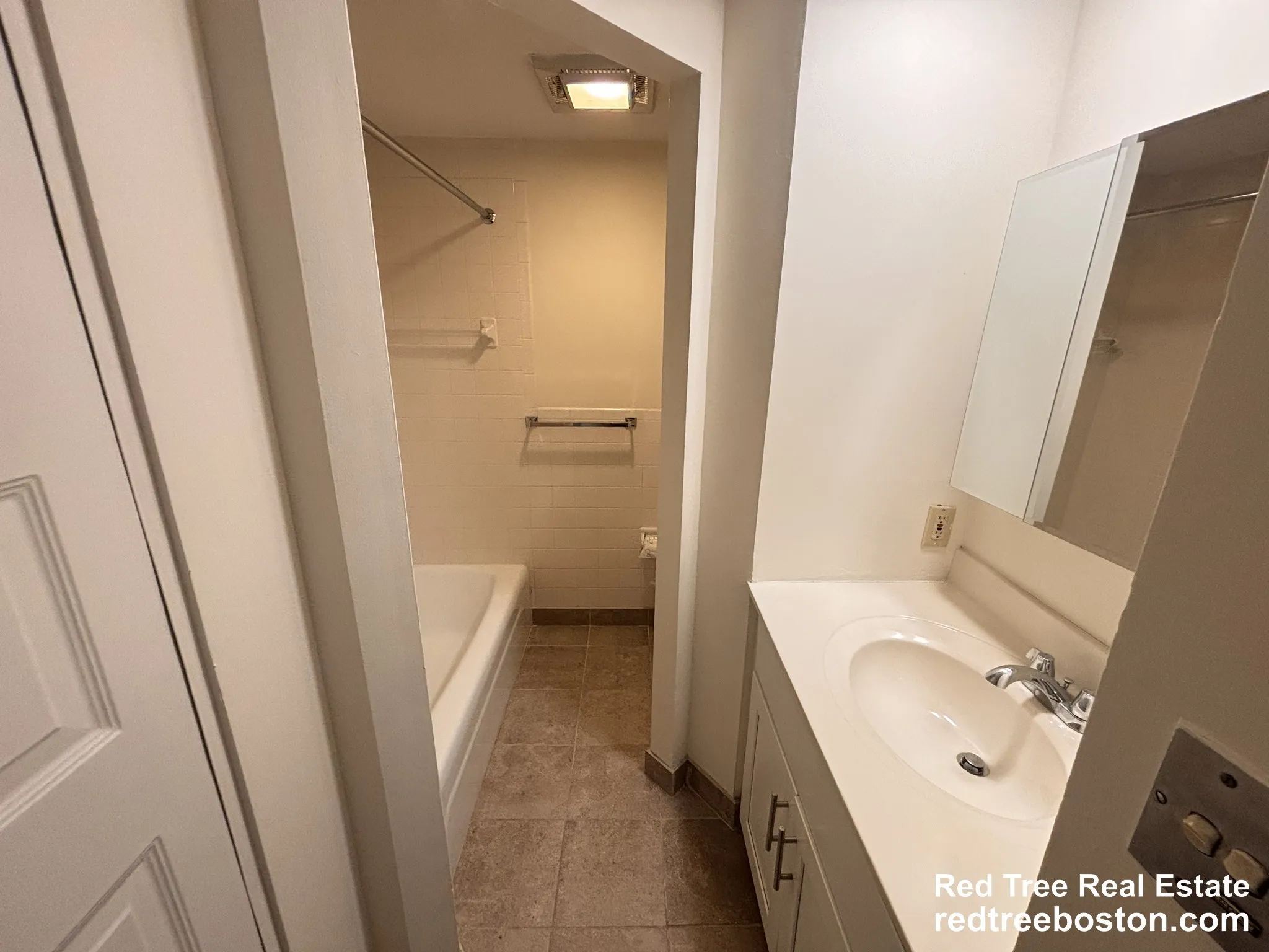 Studio bed, 1 bath apartment for rent at 385 Massachusetts Ave Unit 34, Arlington — photo 3 of 22
