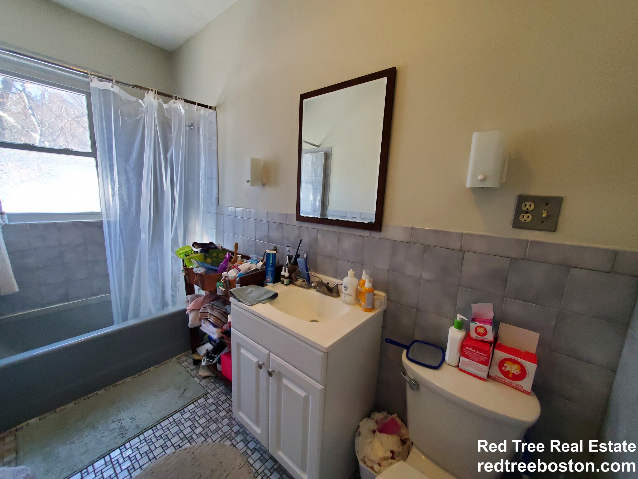 2 bed, 1 bath apartment for rent at 385 Pond Ave Unit 3, Brookline — photo 13 of 19