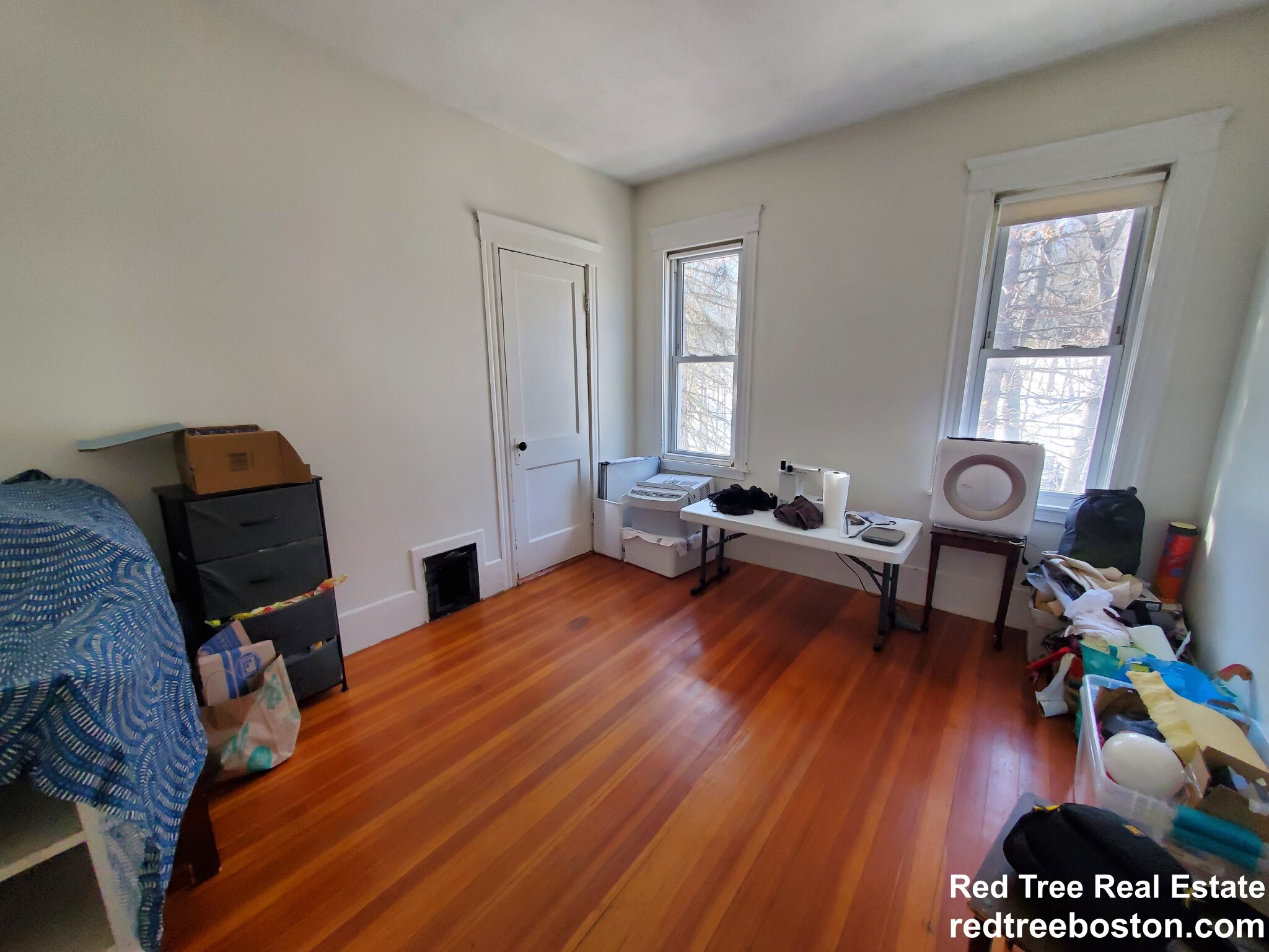 2 bed, 1 bath apartment for rent at 385 Pond Ave Unit 3, Brookline — photo 9 of 19