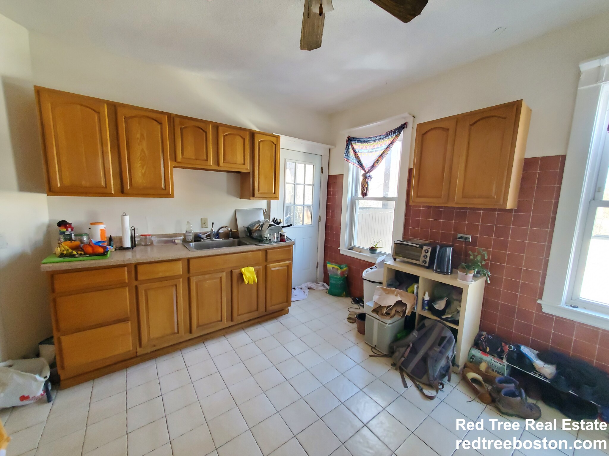 2 bed, 1 bath apartment for rent at 385 Pond Ave Unit 3, Brookline — photo 12 of 19