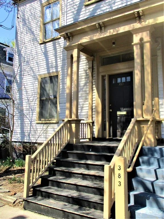 Studio bed, 1 bath apartment for rent at 385 Washington St Unit 3, Central Square — photo 1 of 10