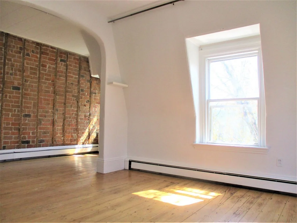Studio bed, 1 bath apartment for rent at 385 Washington St Unit 3, Central Square — photo 3 of 10
