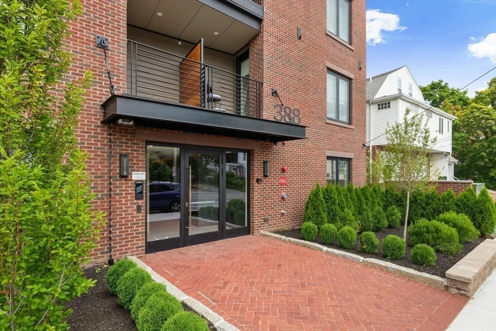 2 bed, 2 bath apartment for rent at 386-388 Washington St Unit 103, Quincy Point — photo 22 of 25