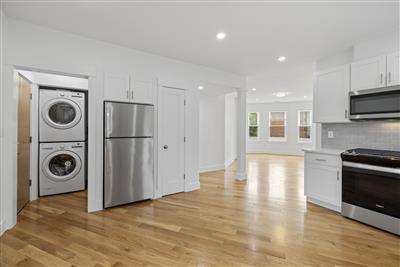 3 bed, 2 bath apartment for rent at 386 Columbia St Unit 2, Wellington-Harrington — photo 3 of 21