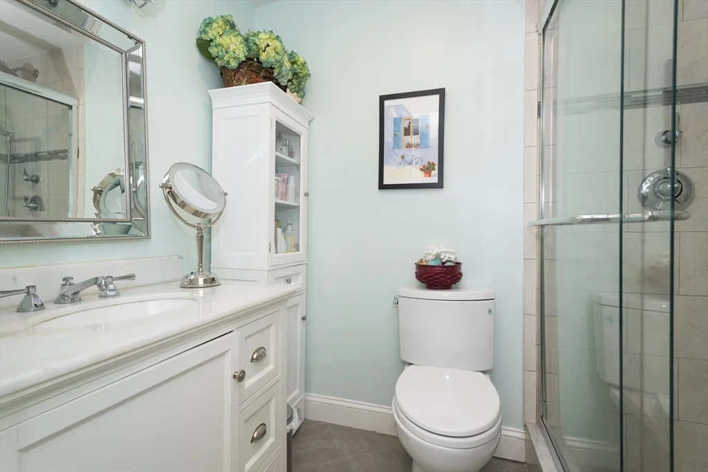 2 bed, 1 bath apartment for rent at 386 Commercial St Unit 3E, North End — photo 7 of 8