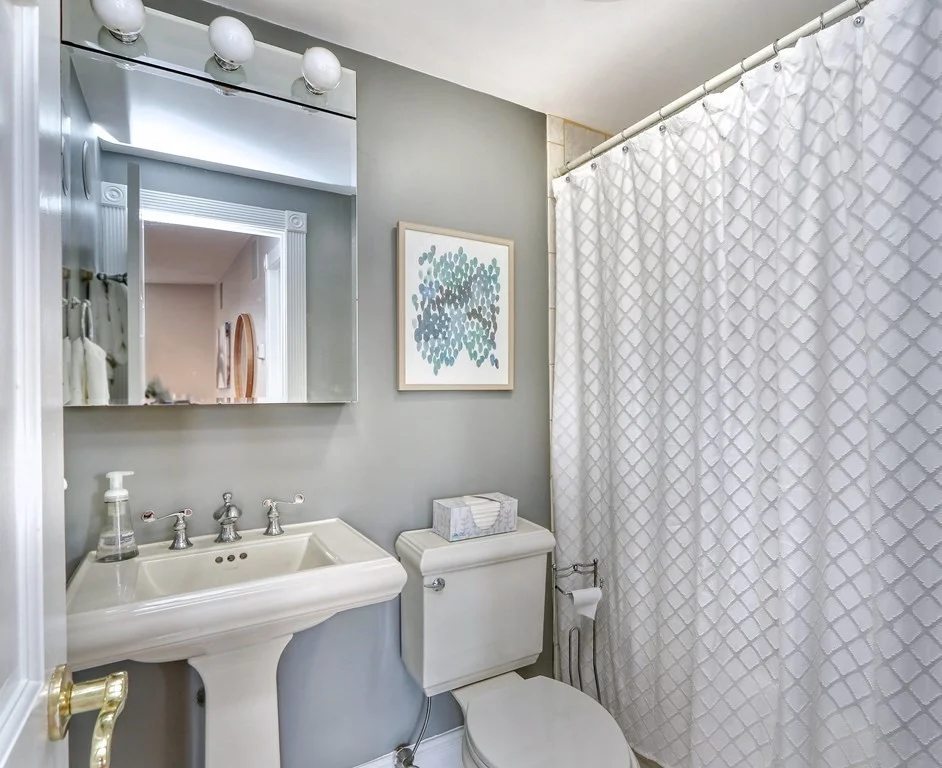 1 bed, 1 bath apartment for rent at 386 Commercial St Unit 5D, Waterfront — photo 10 of 12