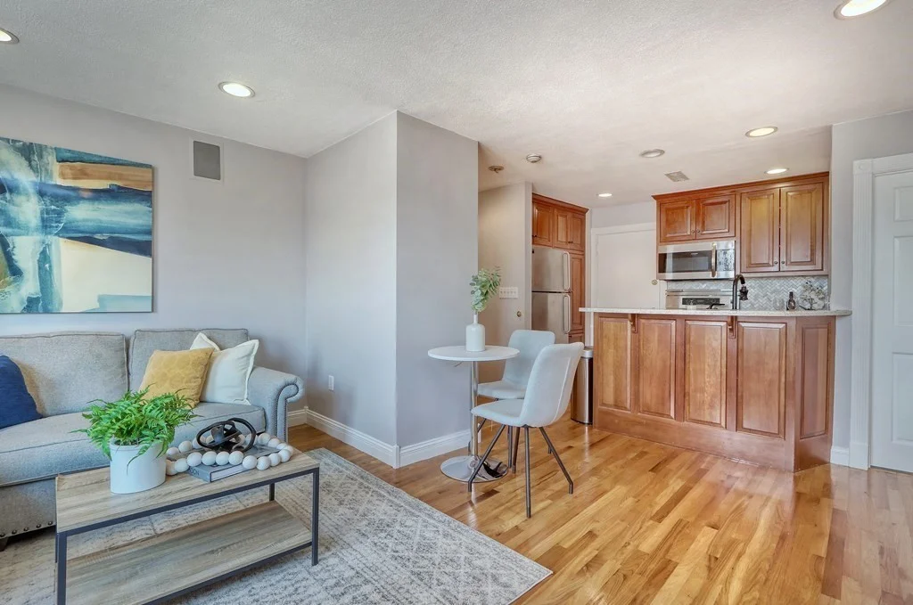 1 bed, 1 bath apartment for rent at 386 Commercial St Unit 5D, Waterfront — photo 1 of 12