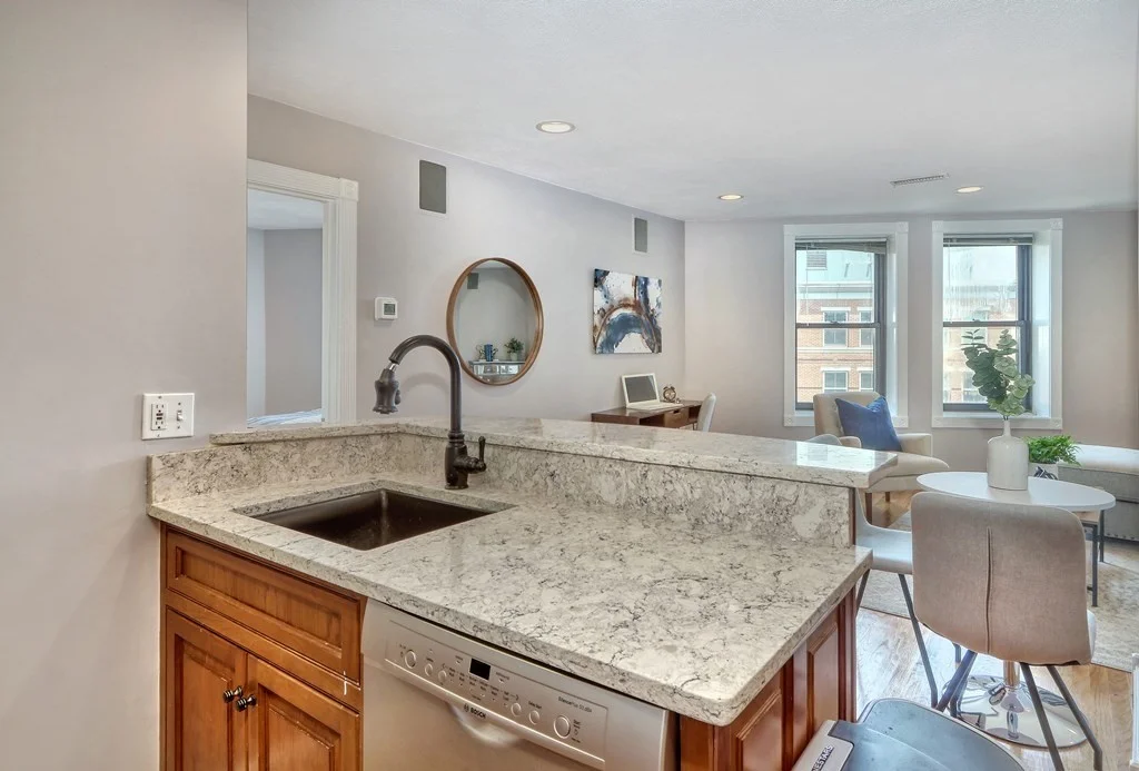 1 bed, 1 bath apartment for rent at 386 Commercial St Unit 5D, Waterfront — photo 5 of 12