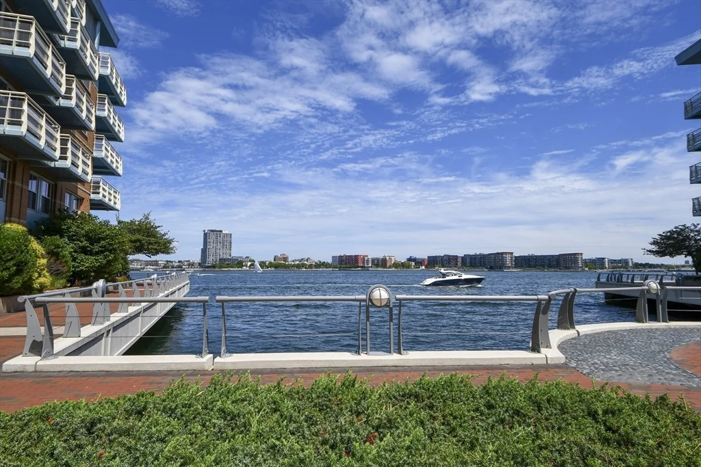 1 bed, 1 bath apartment for rent at 386 Commercial Unit 3D, North End — photo 13 of 15