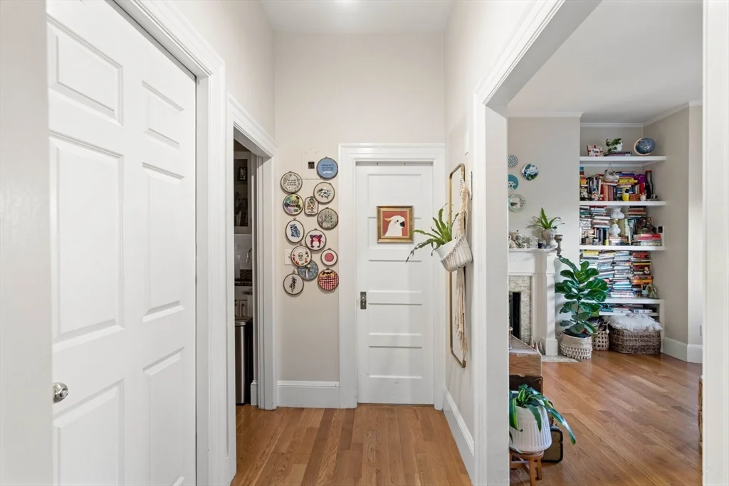 1 bed, 1 bath apartment for rent at 386 Commonwealth Ave Unit 51, Back Bay — photo 4 of 8