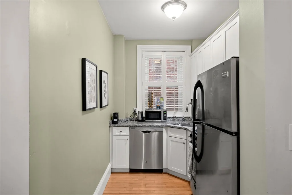 2 bed, 1 bath apartment for rent at 386 Commonwealth Unit 23, Back Bay — photo 7 of 34