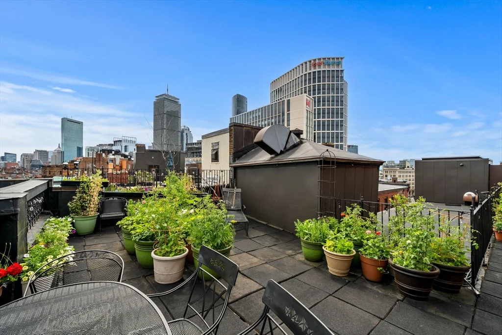 2 bed, 1 bath apartment for rent at 386 Commonwealth Unit 23, Back Bay — photo 26 of 34