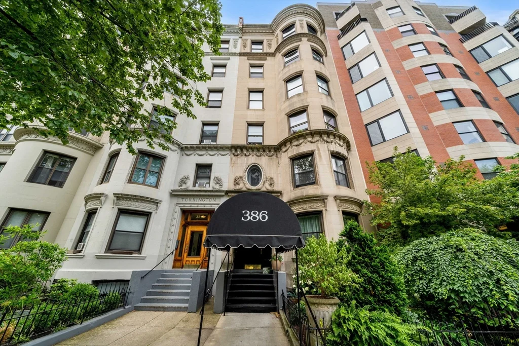 2 bed, 1 bath apartment for rent at 386 Commonwealth Unit 23, Back Bay — photo 33 of 34