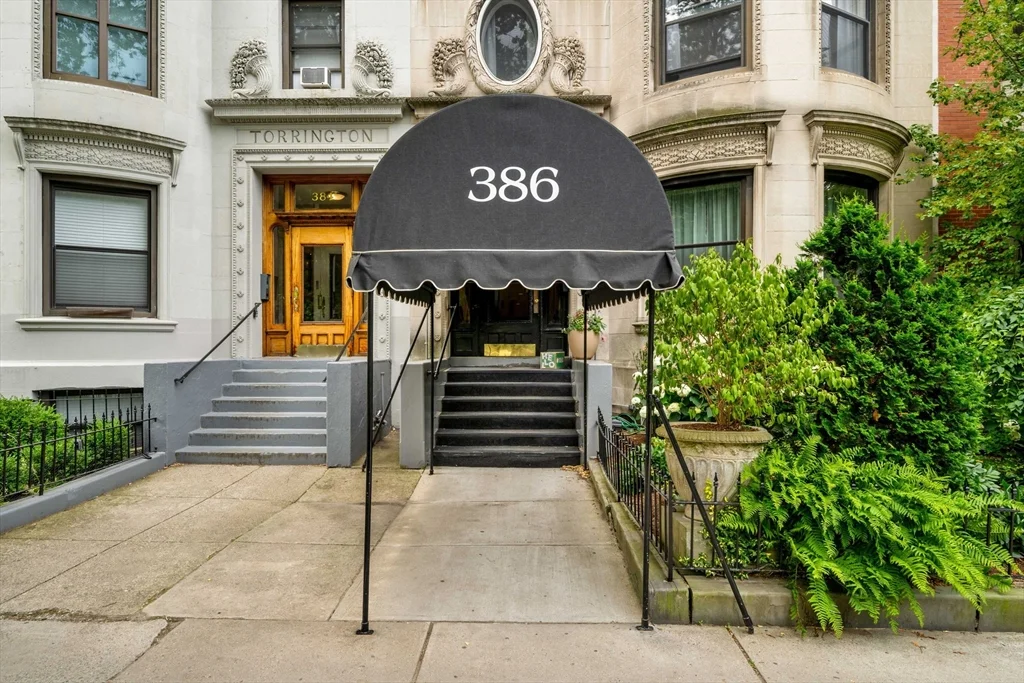 2 bed, 1 bath apartment for rent at 386 Commonwealth Unit 23, Back Bay — photo 32 of 34