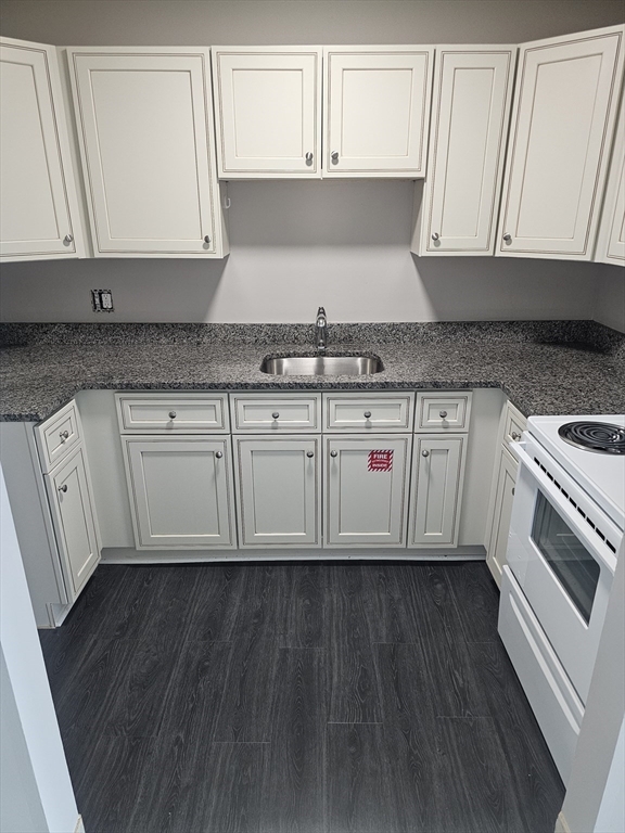 2 bed, 1 bath apartment for rent at 386 Summer St Unit 12, Lynn — photo 4 of 12