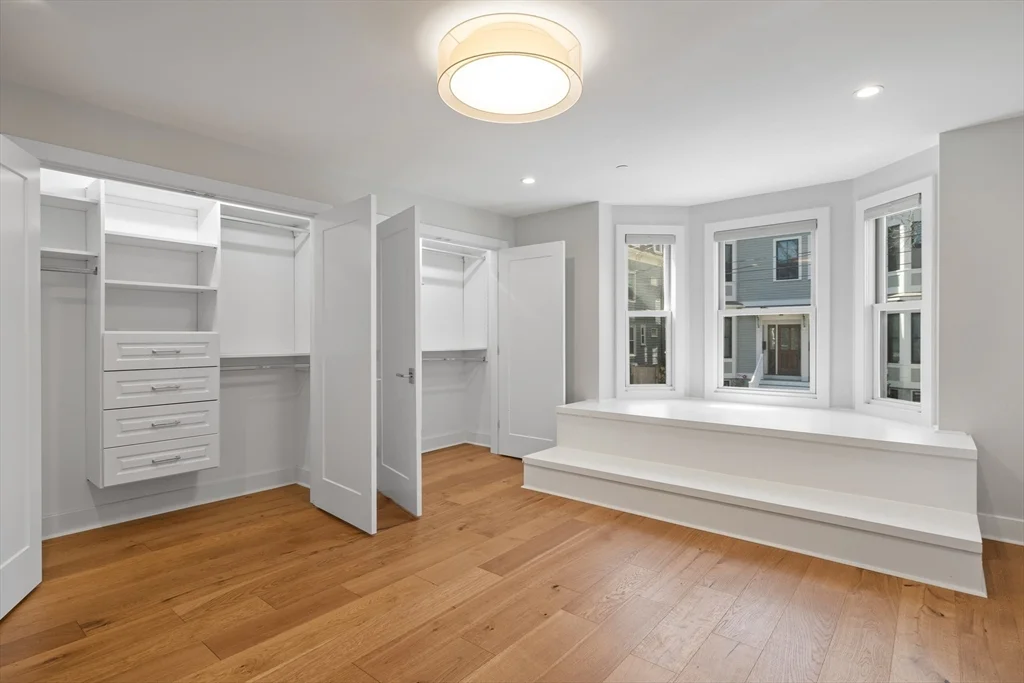 3 bed, 2 bath apartment for rent at 386 Windsor St Unit 1, East Cambridge — photo 9 of 23