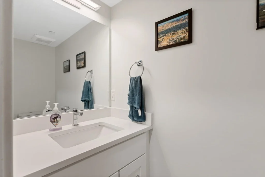 3 bed, 2 bath apartment for rent at 386 Windsor St Unit 1, East Cambridge — photo 7 of 23