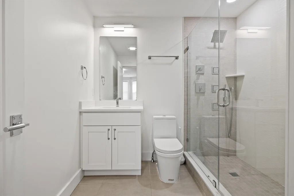 3 bed, 2 bath apartment for rent at 386 Windsor St Unit 1, East Cambridge — photo 10 of 23