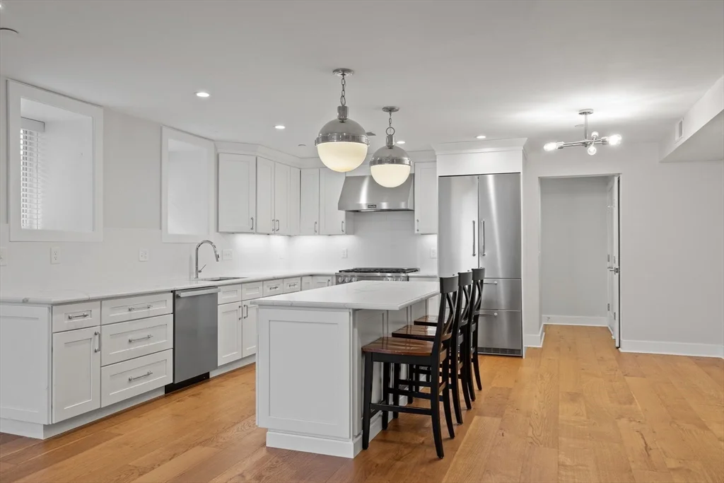 3 bed, 2 bath apartment for rent at 386 Windsor St Unit 1, East Cambridge — photo 6 of 23